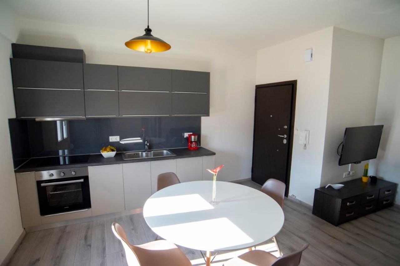 Ierapetra Flats Apartment Luaran gambar